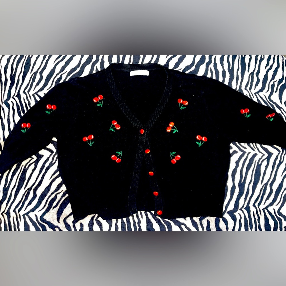 Cardigan sweater with cherries XXL